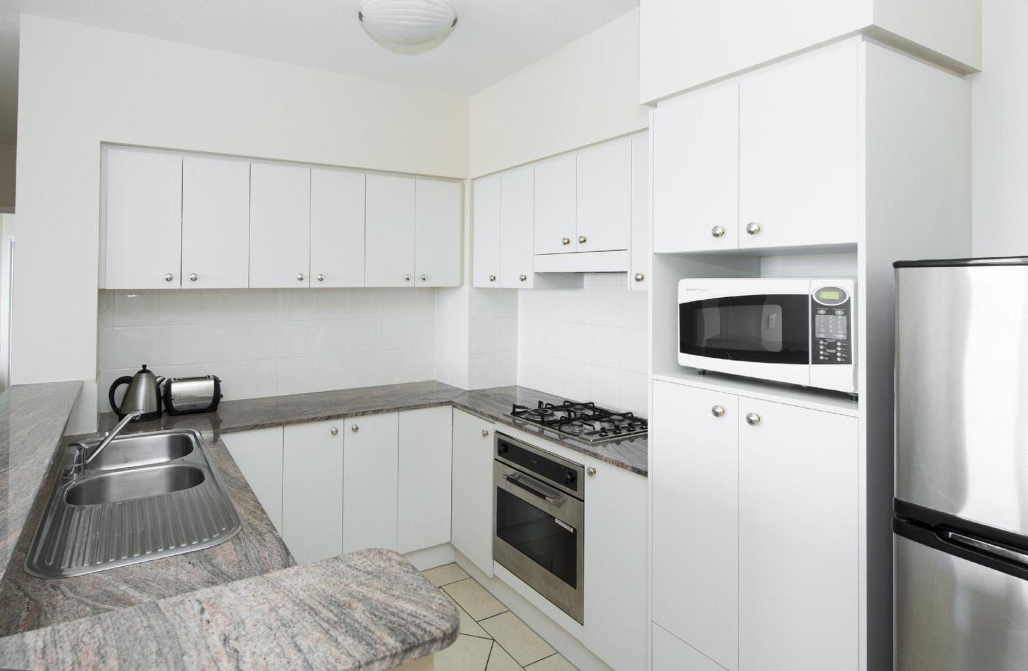 The Oasis Apartments Брісбен Номер фото
